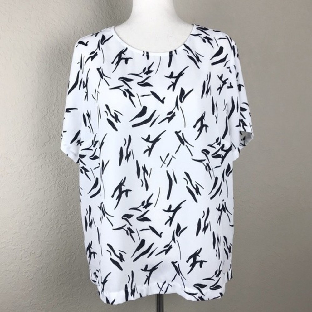 A New Day White & Black Blouse Abstract Short Sleeves Career Paint Strokes XXL